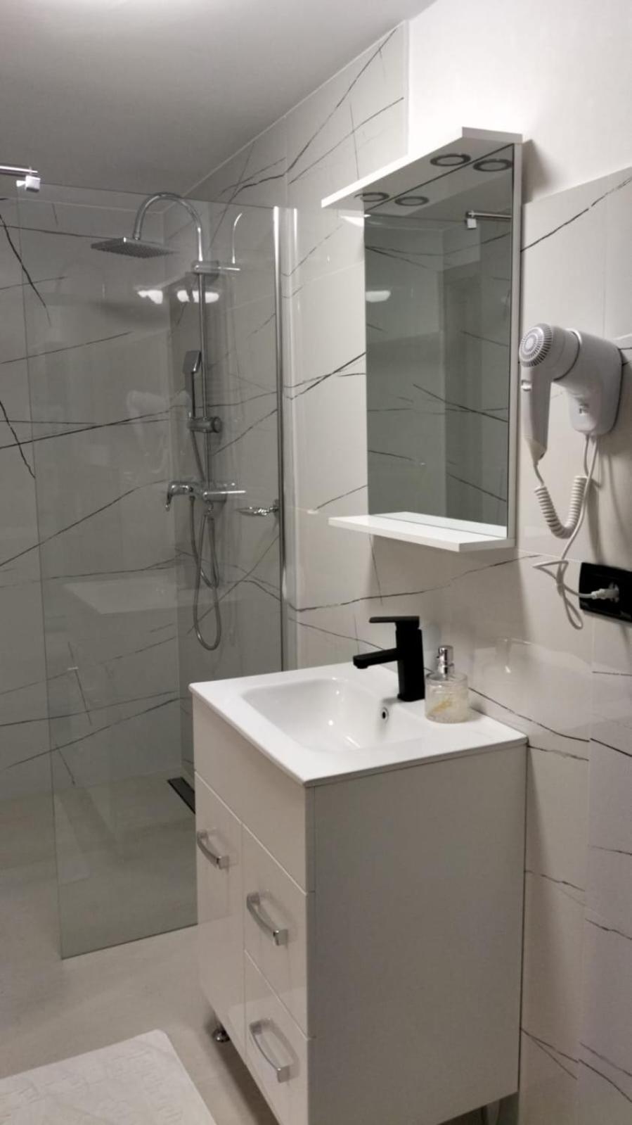 Pensiune Stirbu Borşa Kamer foto