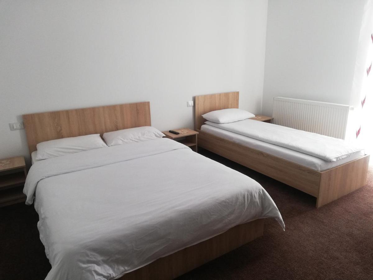 Pensiune Stirbu Borşa Buitenkant foto